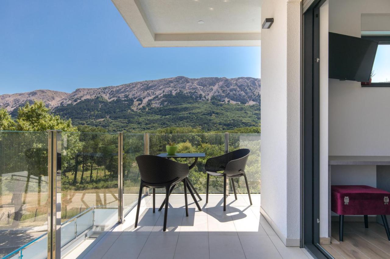 Villa Supernus With Heated Pool Baška Exteriör bild