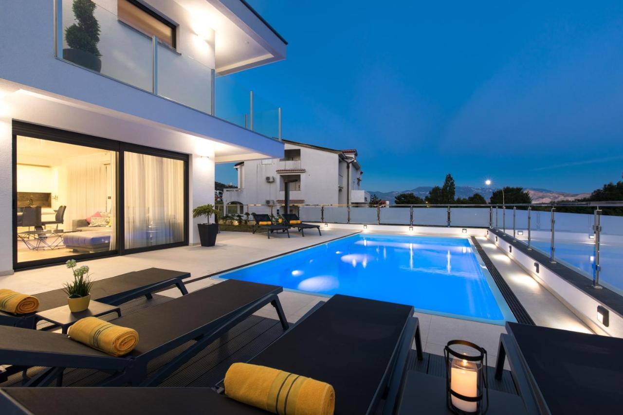 Villa Supernus With Heated Pool Baška Exteriör bild