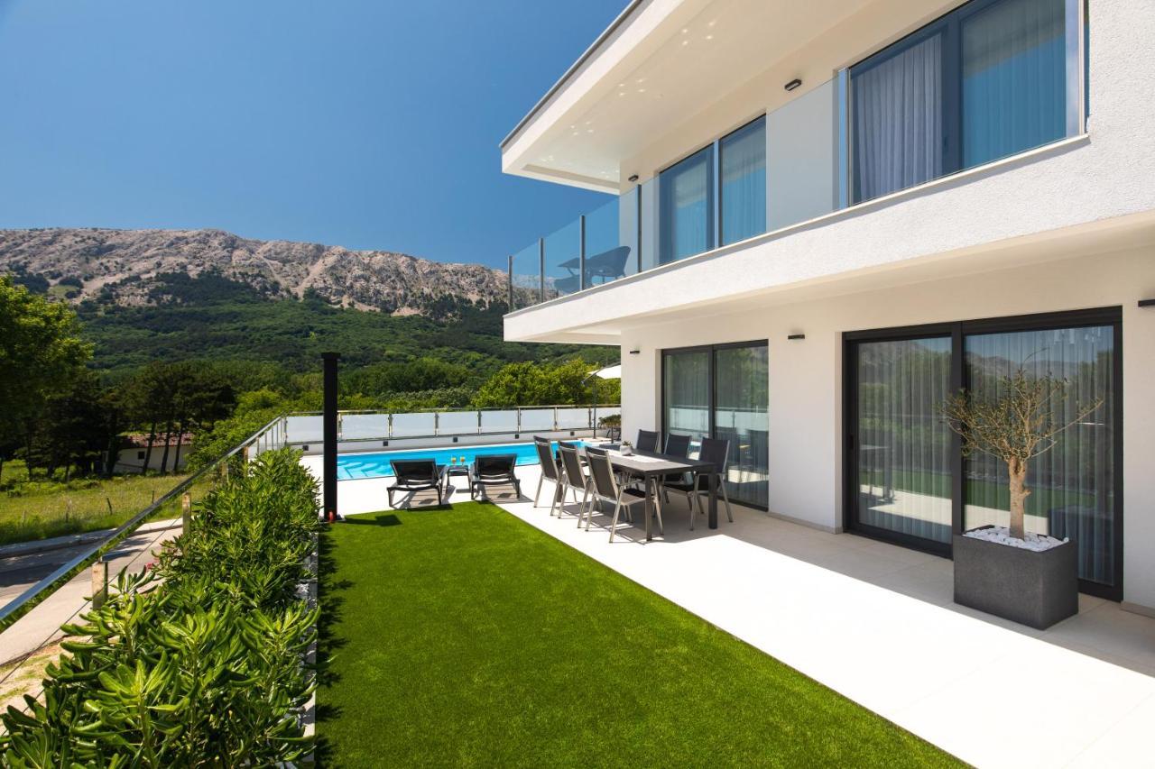 Villa Supernus With Heated Pool Baška Exteriör bild