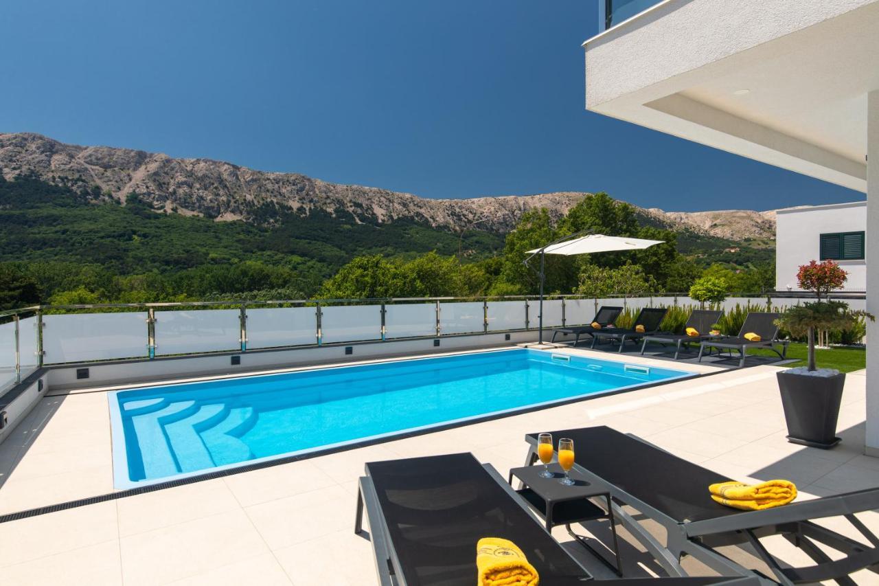 Villa Supernus With Heated Pool Baška Exteriör bild