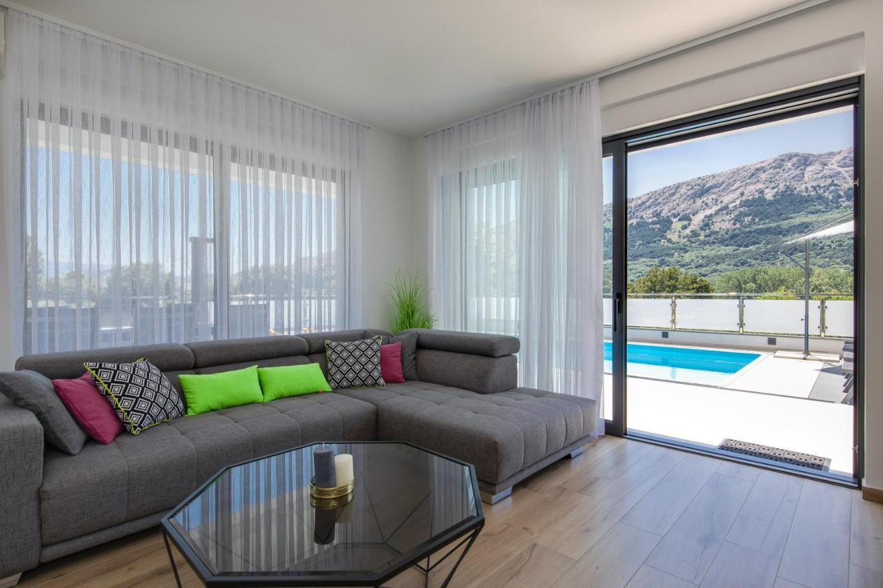 Villa Supernus With Heated Pool Baška Exteriör bild