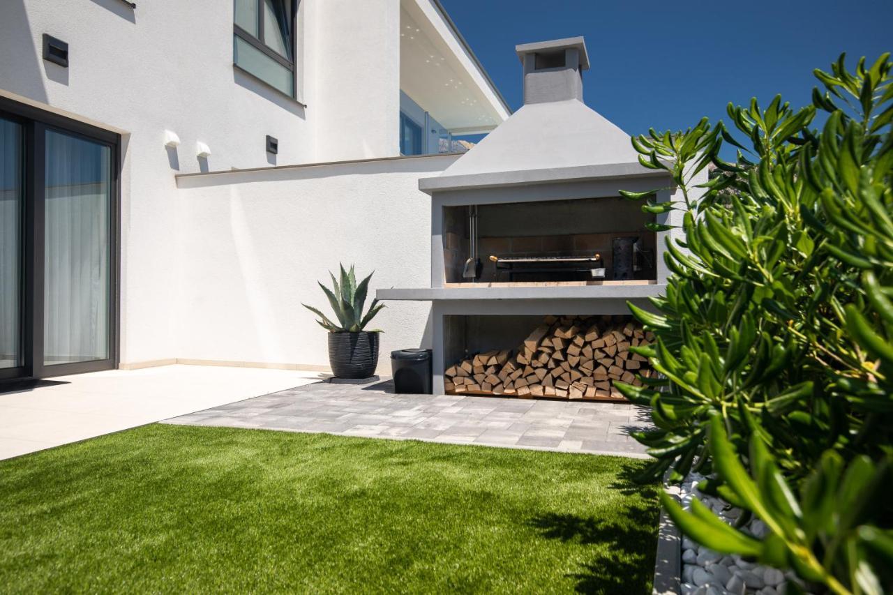 Villa Supernus With Heated Pool Baška Exteriör bild